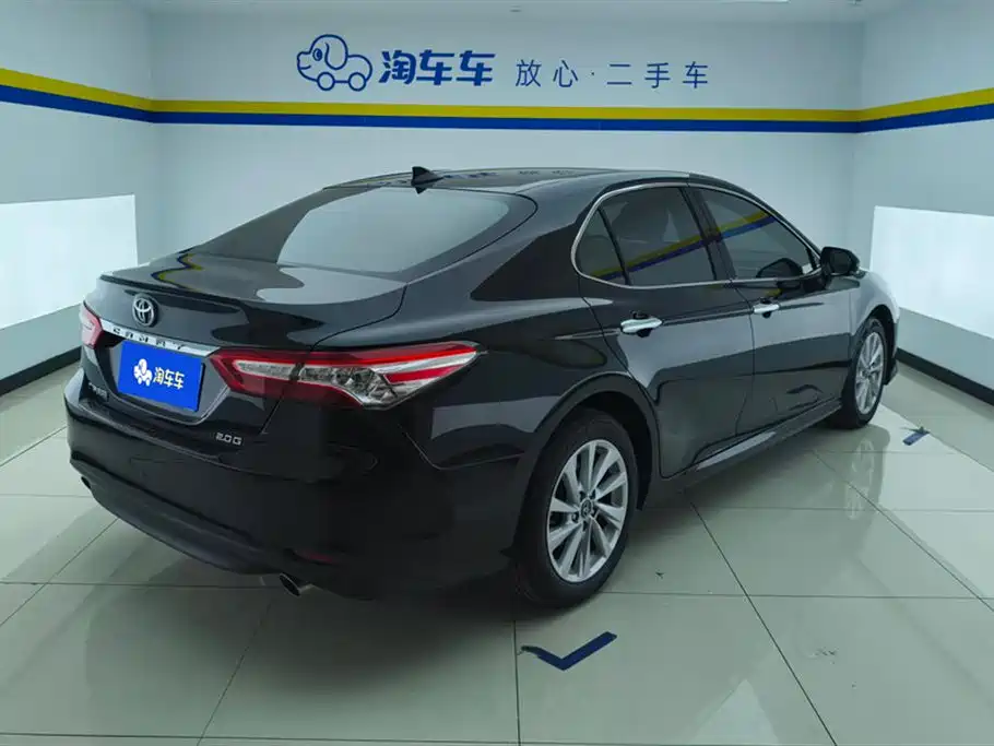 Toyota Camry 2021 2.0G Luxury Edition фото 3