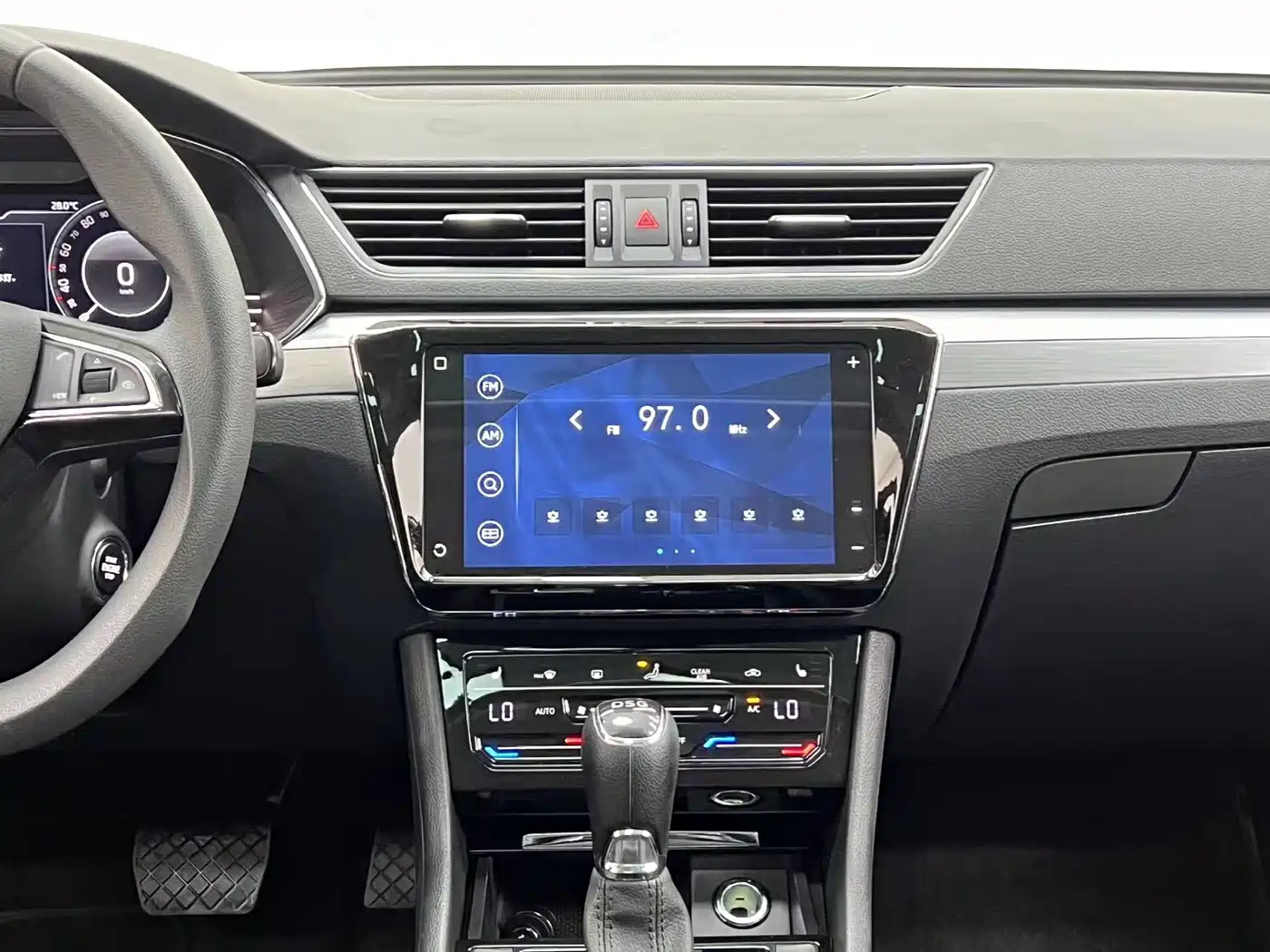 Škoda Superb 2025 Model TSI280 DSG Premium Edition фото 19