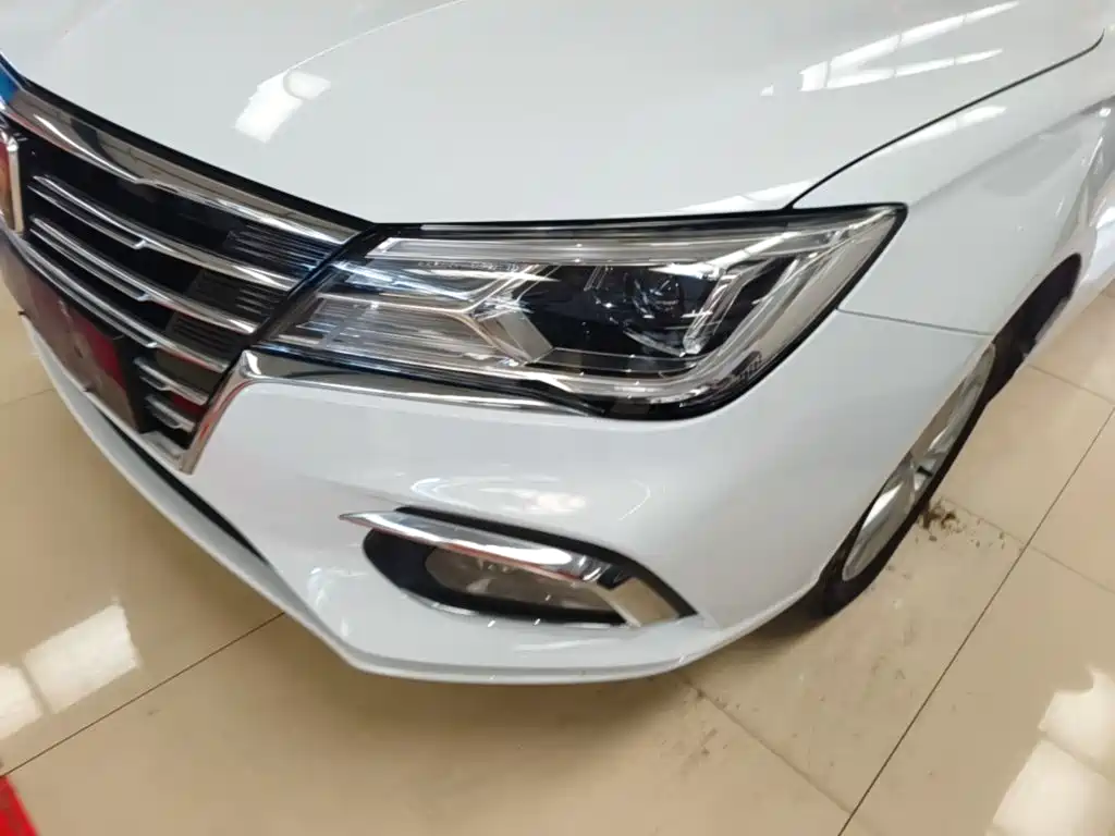 Roewe i5 2019 2019 1.5L Manual 4G-Connected Langyue Edition