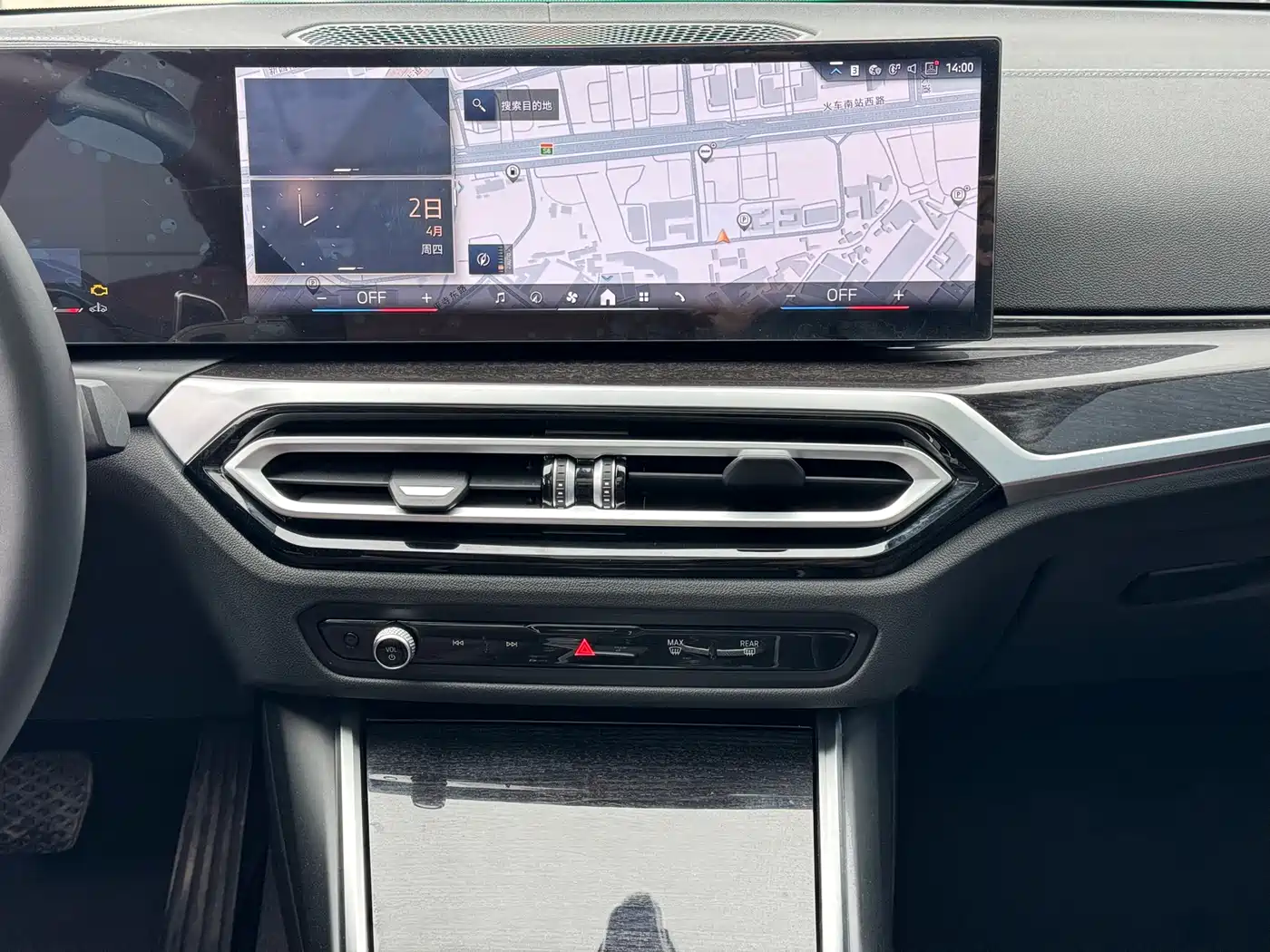 BMW 3 Series 2023 325Li M Sport Package фото 19