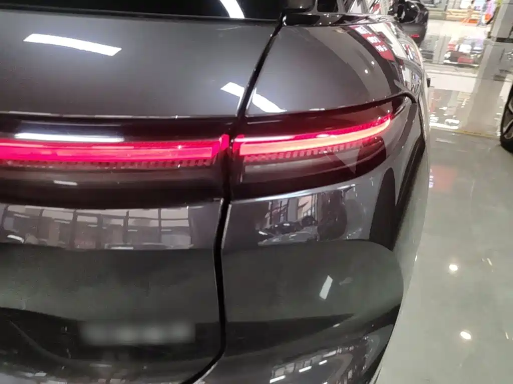 Фото 8 - NIO ES6