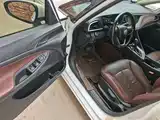 Photo 16 - Buick GL6