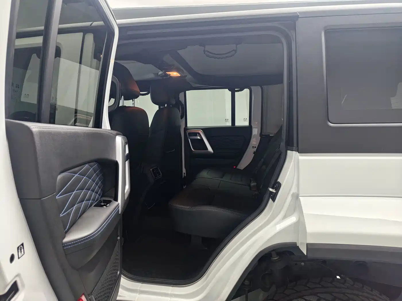 BAIC ORV Beijing Offroad BJ40 2025 2024 2.0T Urban Hunter Glory Edition