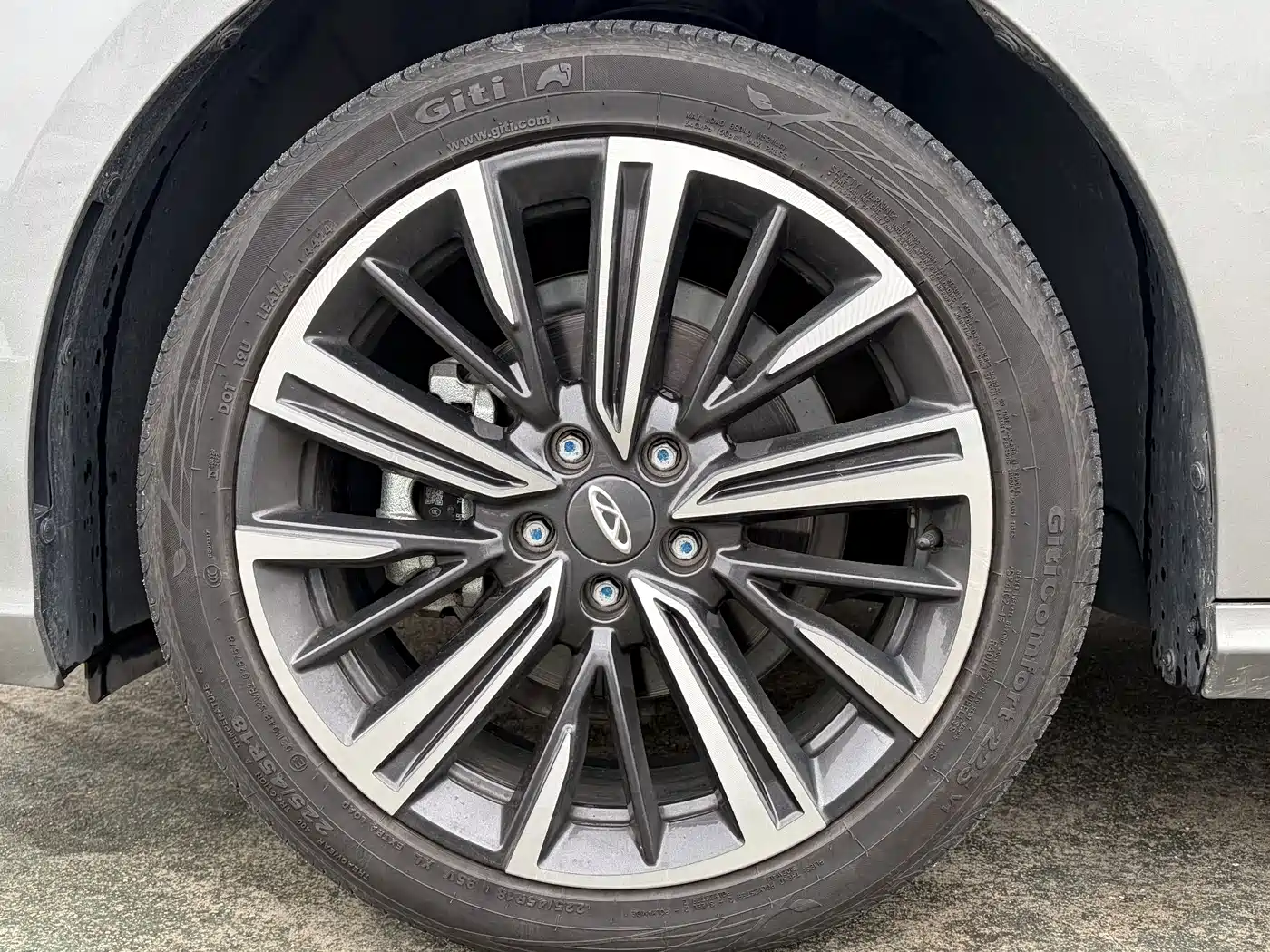 Chery Arrizo 8 2025 2024 1.6T DCT Smart