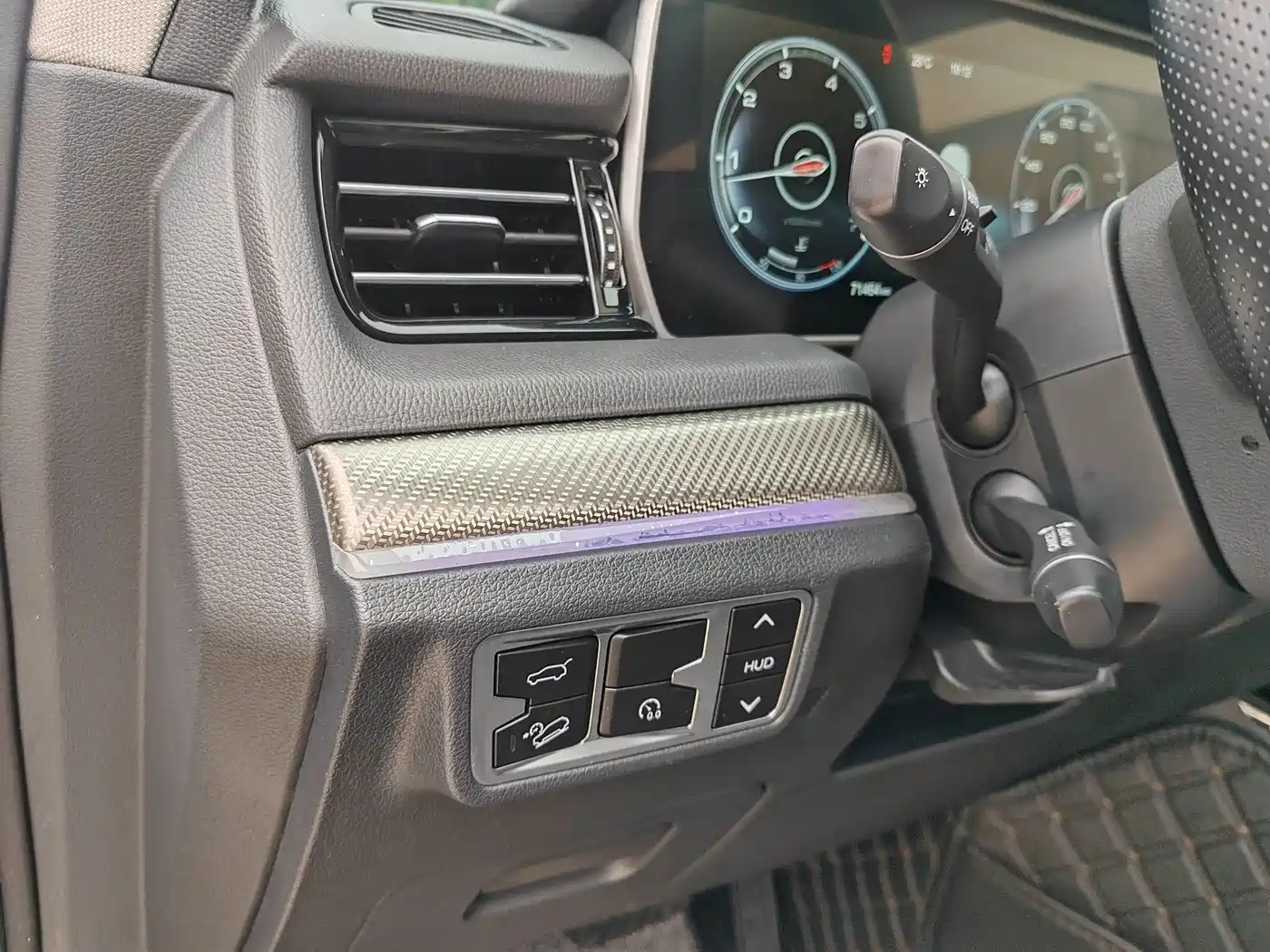 Hongqi HS5 2019 2.0T Smart Connect Enjoy Edition фото 15