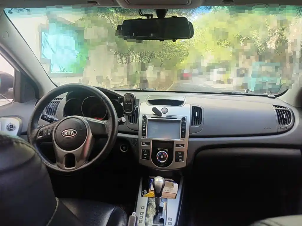 Kia Forte 2011 2011 Model 1.6L AT GLS