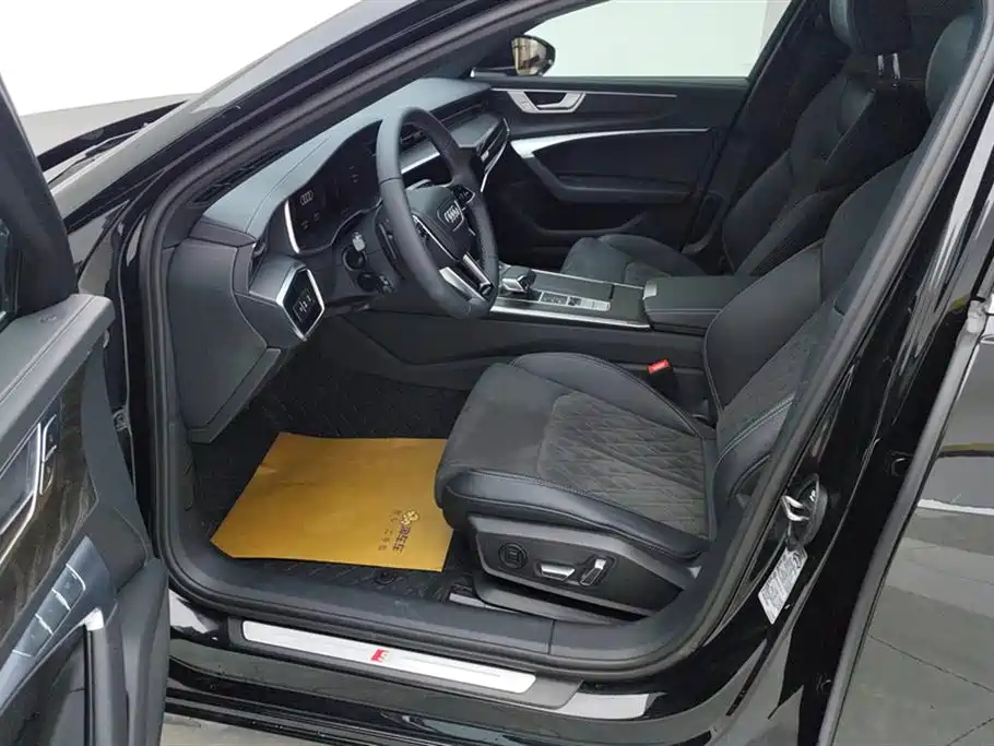 Audi A6L 2023 Facelift 45 TFSI quattro Premium Dynamic фото 9