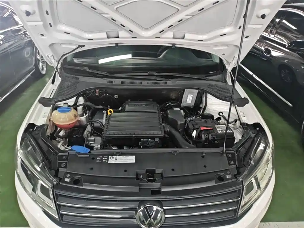 Volkswagen Santana 2016 1.6L Automatic Comfort Edition фото 20