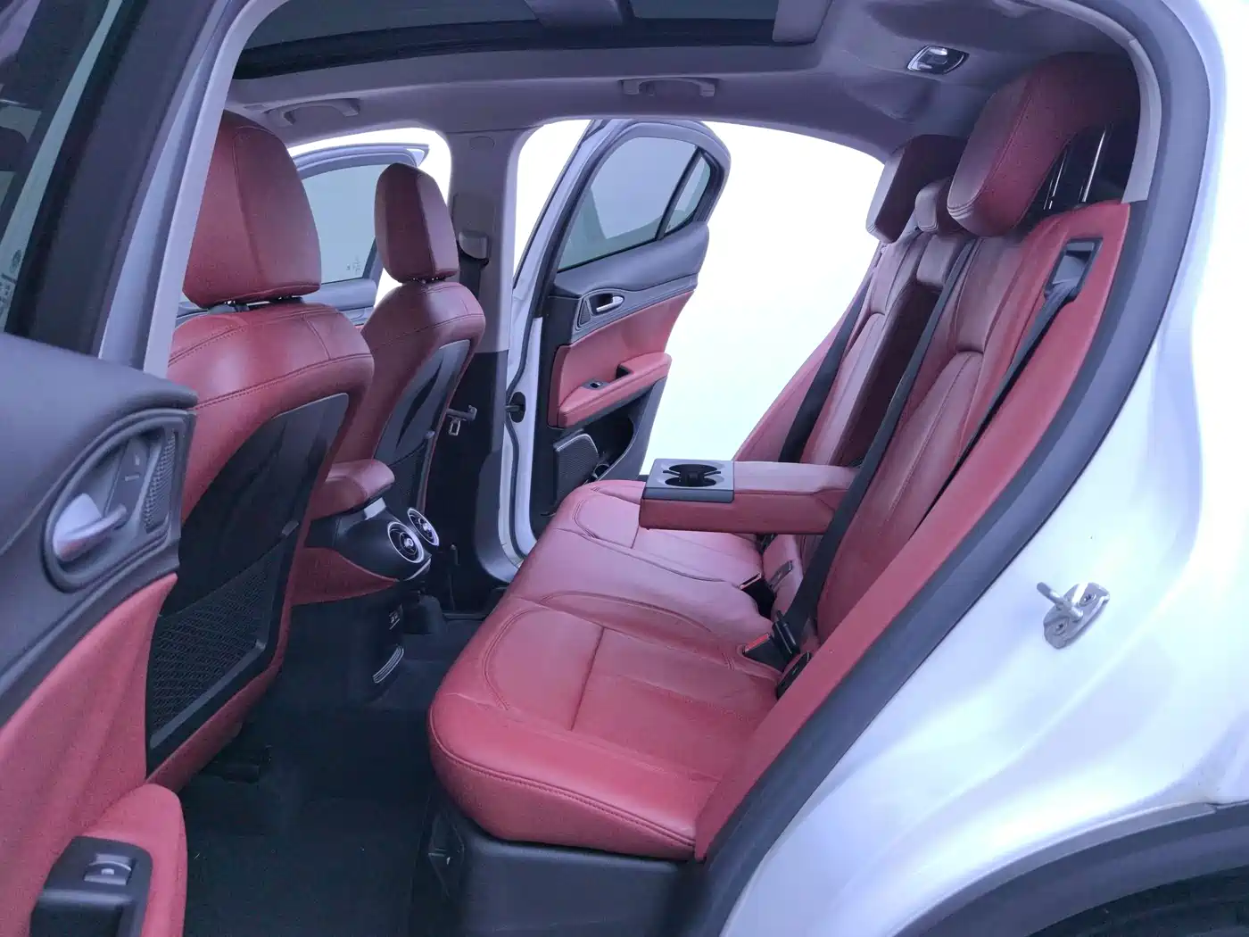 Alfa Romeo Stelvio 2019 2017 2.0T 200HP Elite