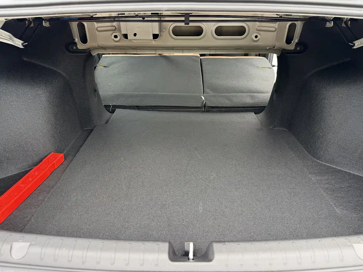 GEELY AUTOMOBILE EMGRAND