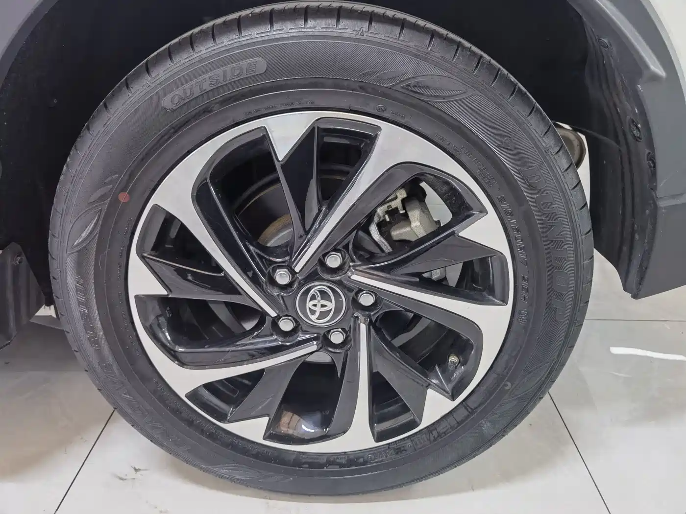 Toyota IZOA 2020 2.0L Yi Xiang Edition фото 14