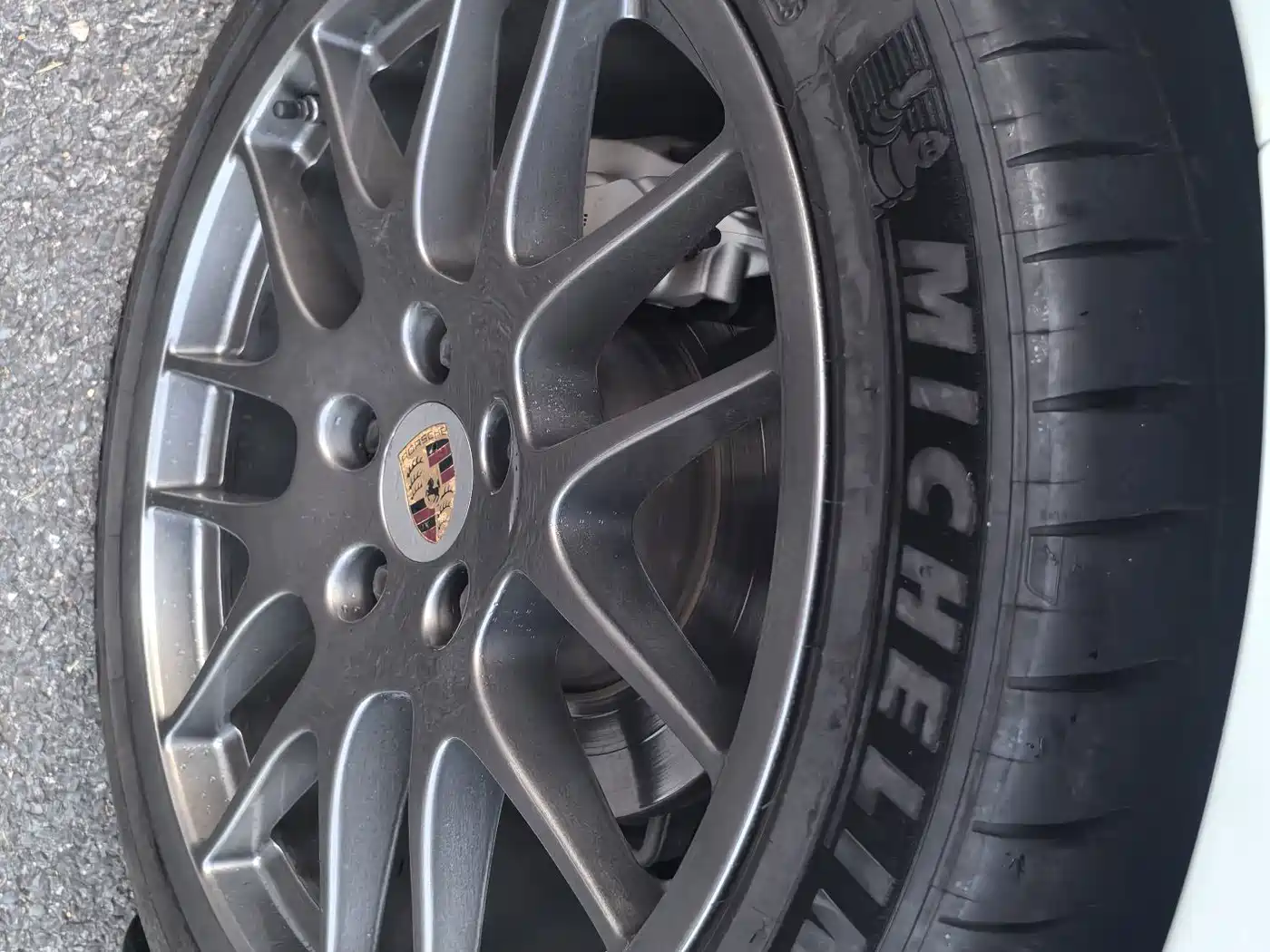 صورة 9 - Porsche Panamera