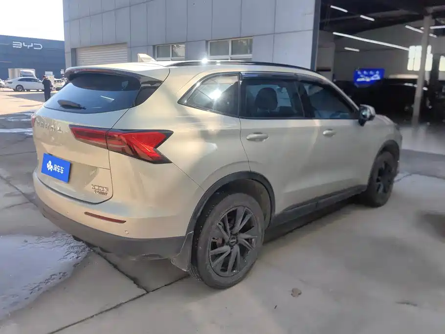 Photo 3 - Haval H6