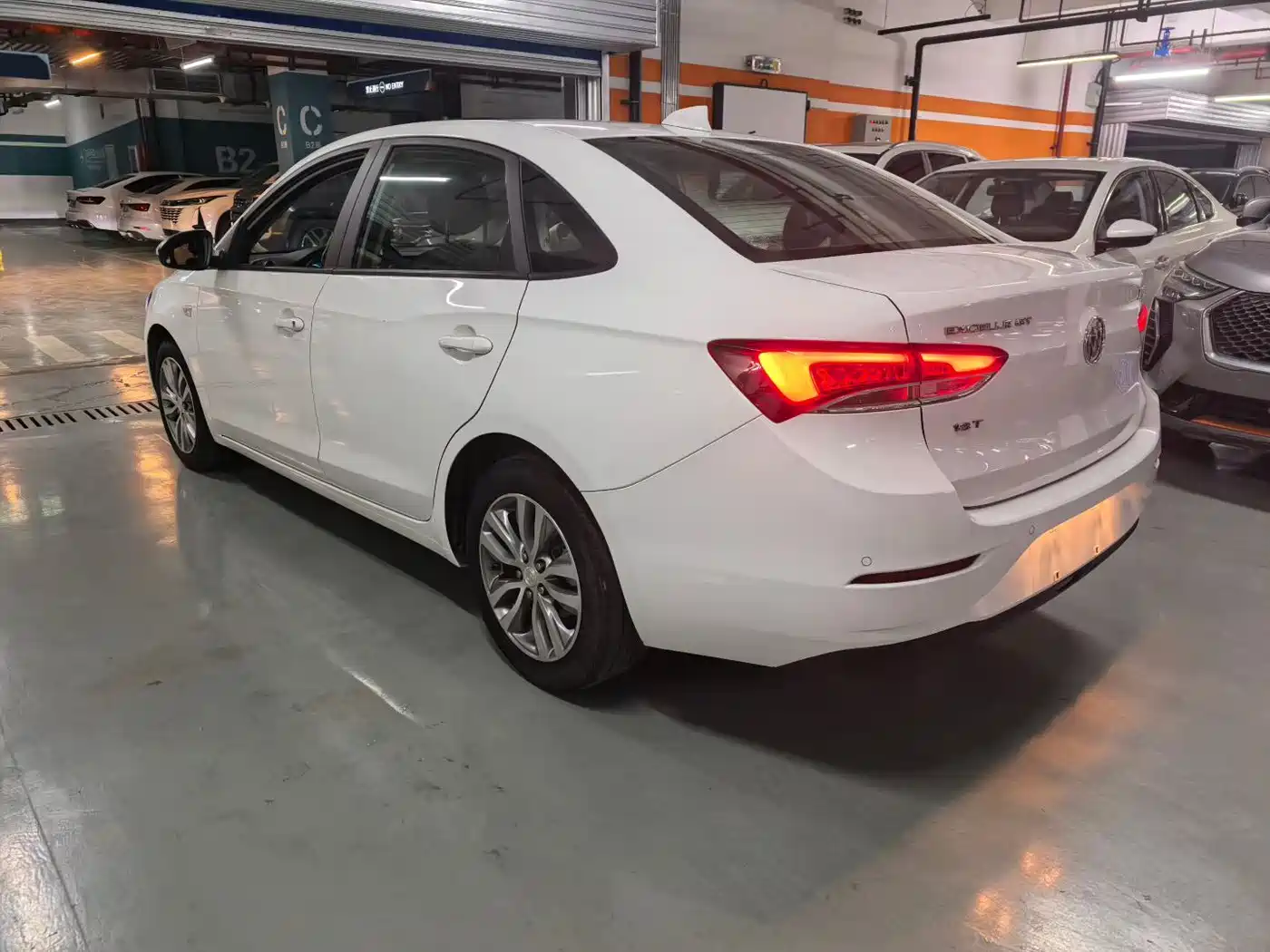 Buick Excelle 2019 15T DCT Connected Elite (China V) фото 7