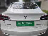 Фото 10 - Tesla Model 3
