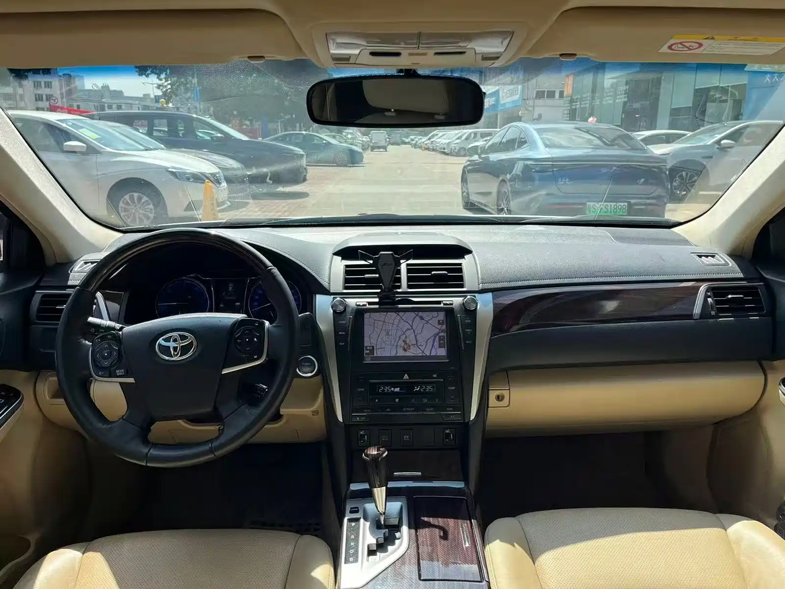 صورة 8 - Toyota Camry