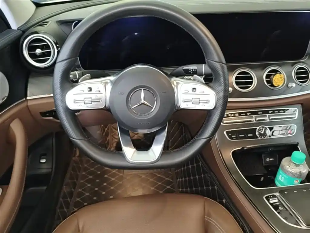 Mercedes-Benz E-Class 2019 E 300 L Sport Luxury фото 11