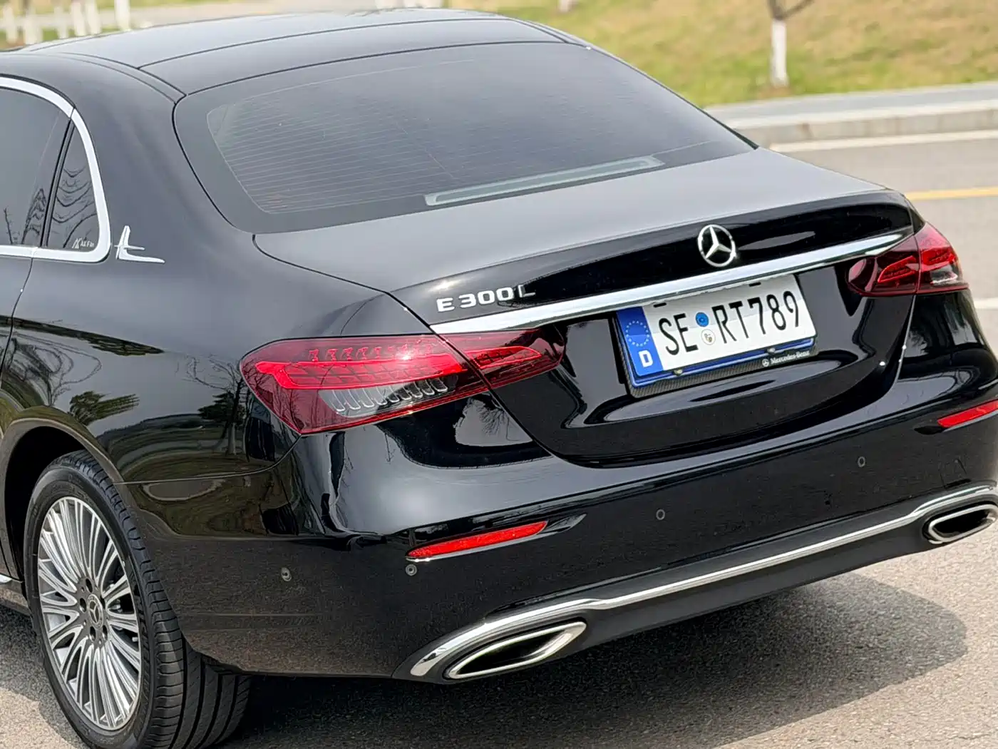 E CLASS