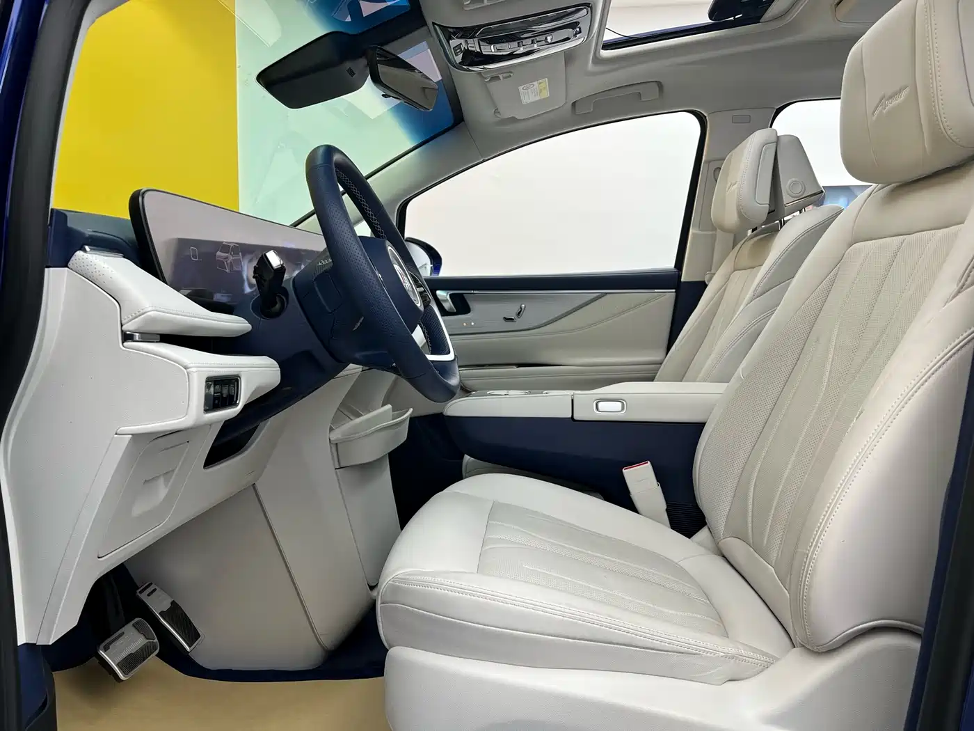 BUICK GL8 NEW ENERGY