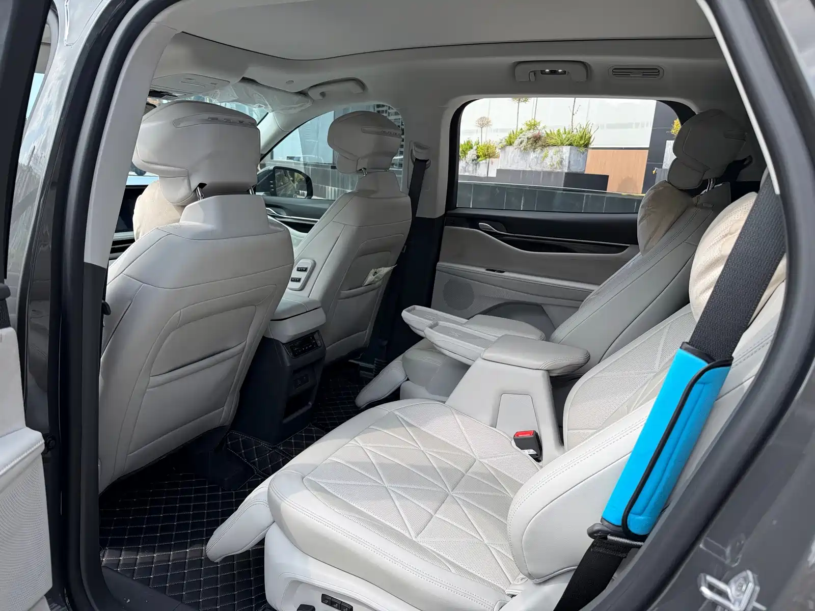 Фото 5 - Ford Edge