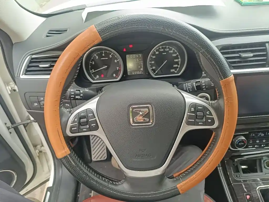صورة 11 - Zotye T600