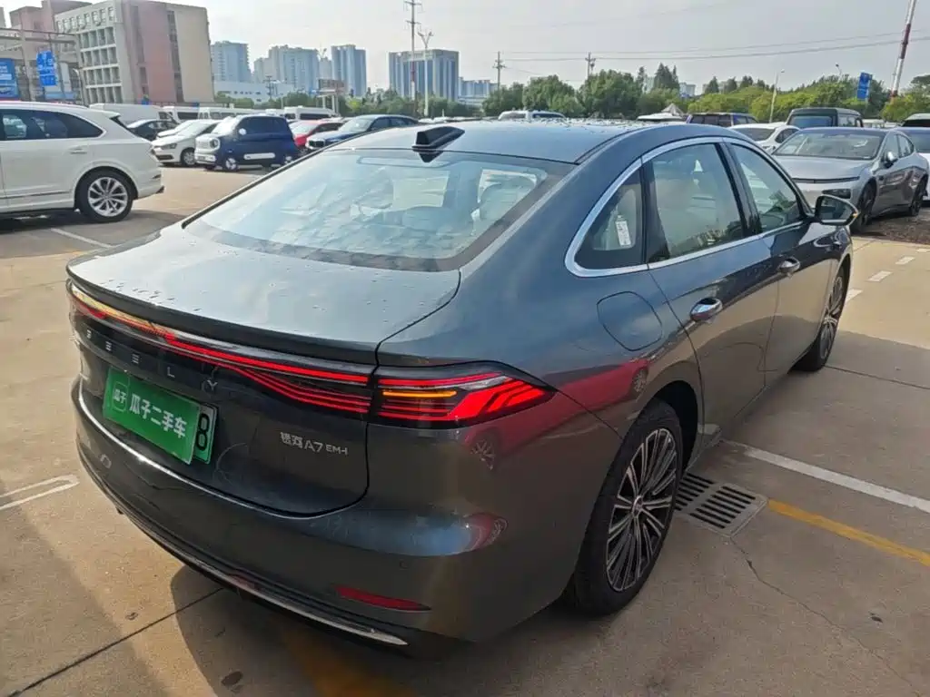 Geely Galaxy Galaxy A7 2026 2025 EM-i