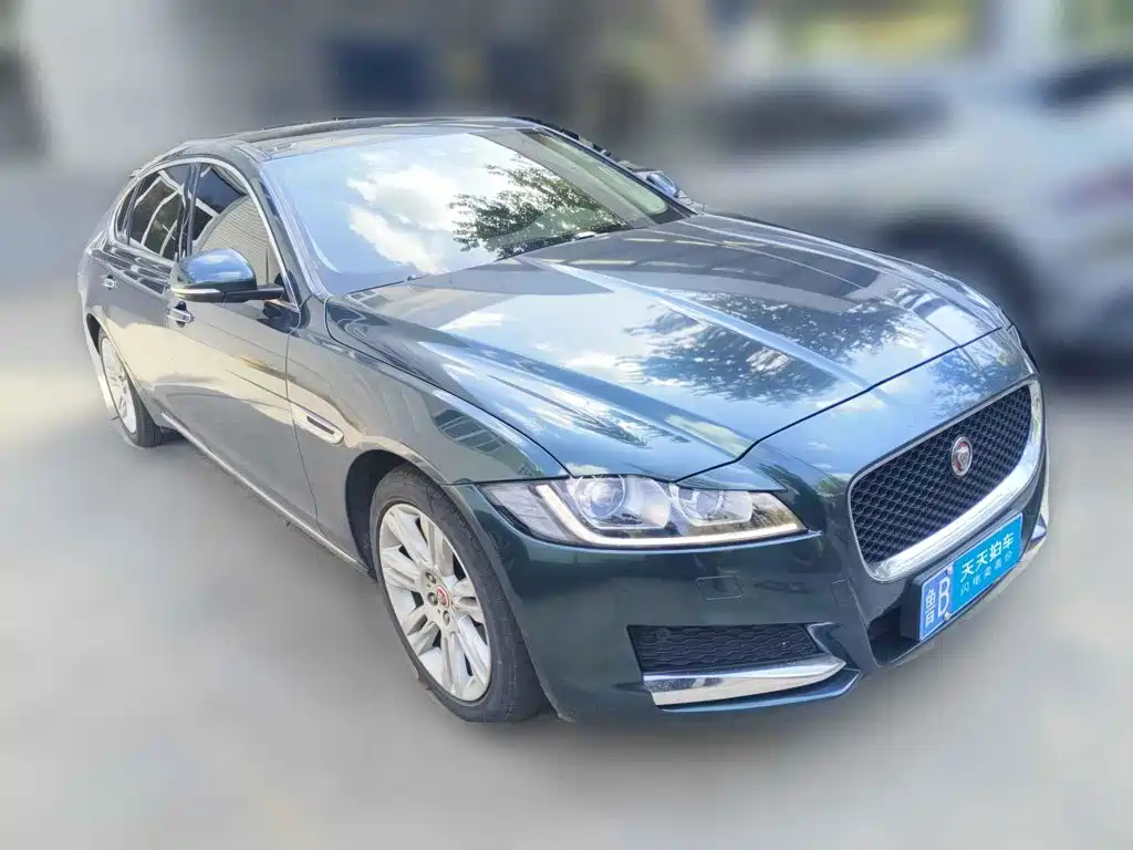 Фото 3 - Jaguar XFL