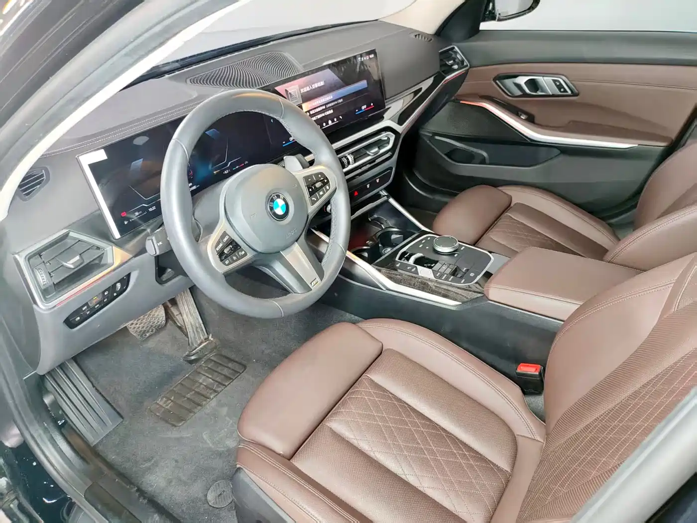 BMW 3 Series 2024 325Li M Sport Package фото 8