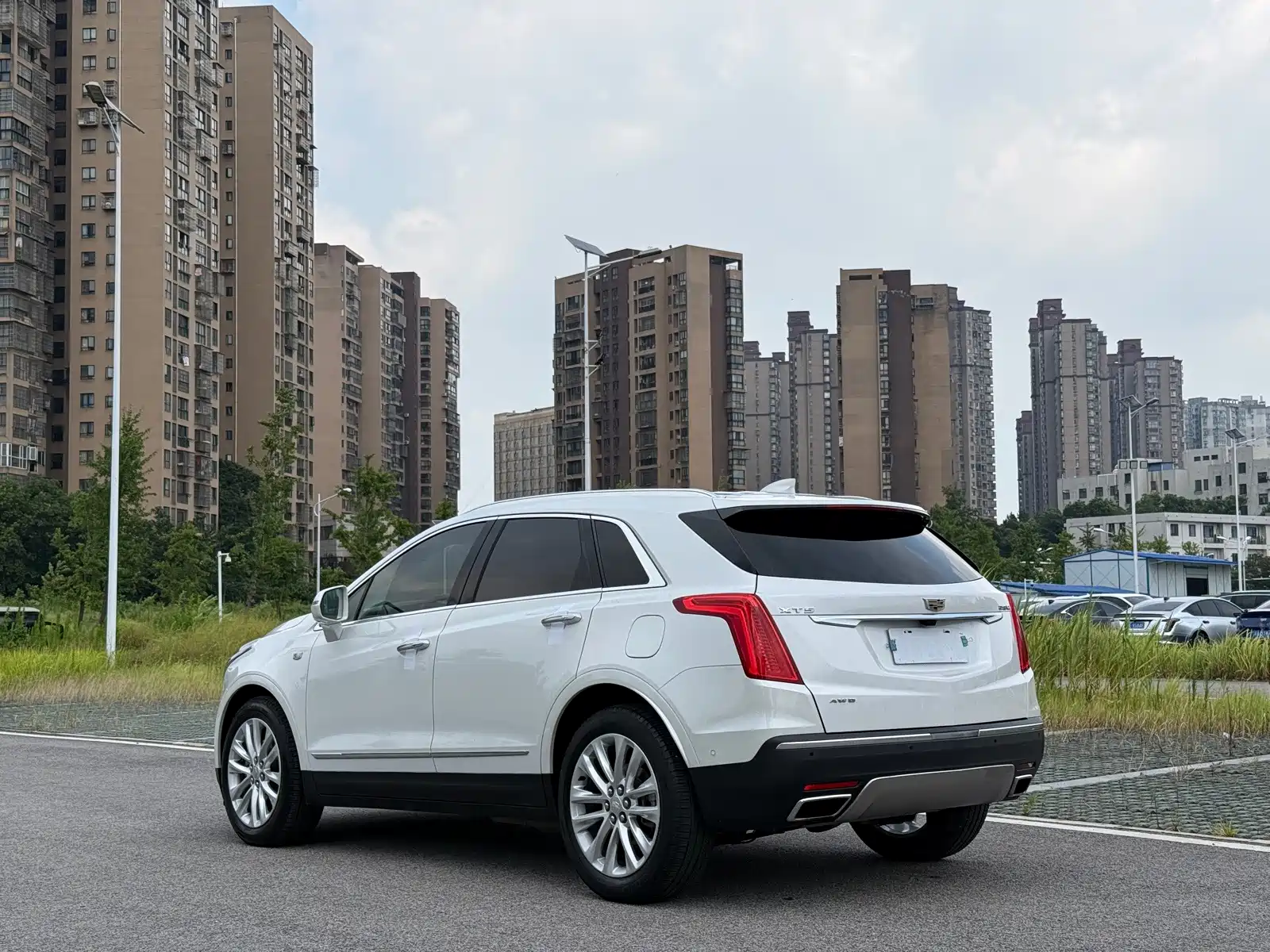 Photo 11 - Cadillac XT5