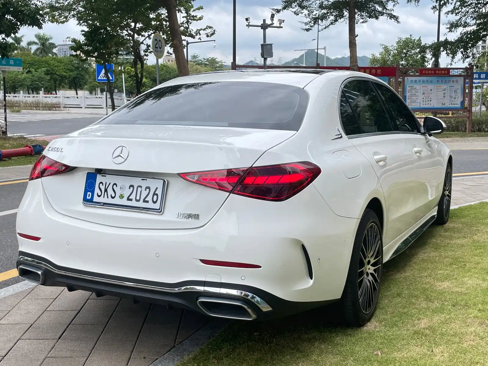Фото 5 - Mercedes-Benz C-Class