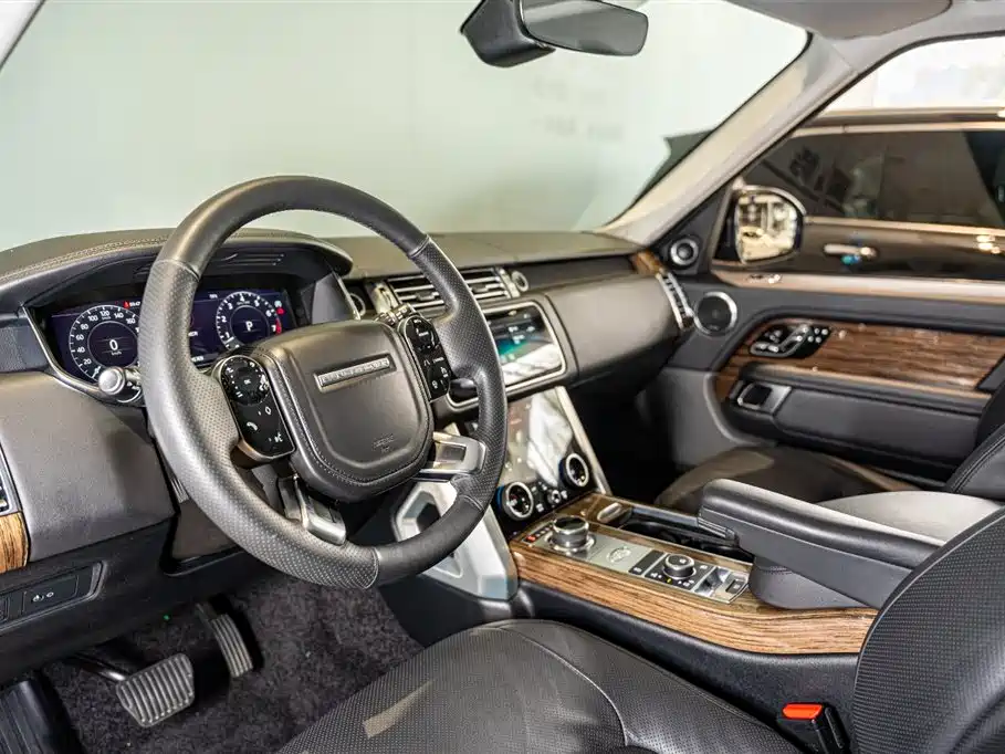 Land Rover Range Rover 2019 3.0 SCV6 Heritage Edition фото 5