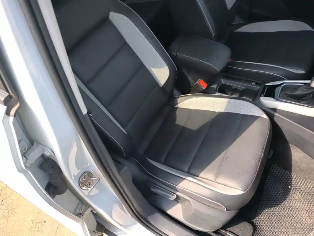 Volkswagen T-Roc, миниатюра 25