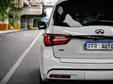 Фото 24 - Infiniti QX80