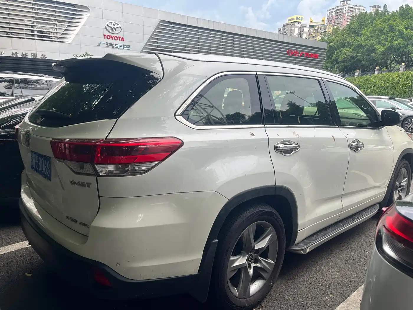 Фото 11 - Toyota Highlander