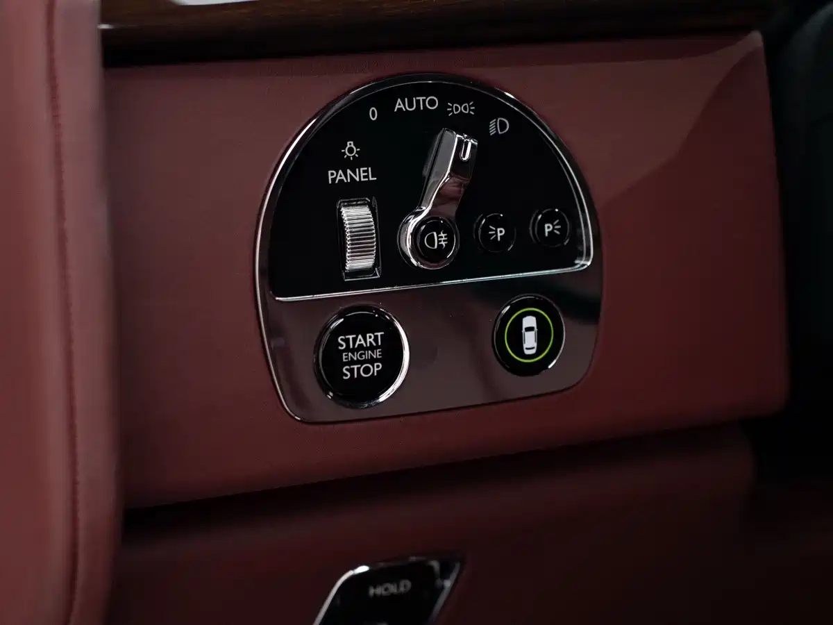 Фото 20 - Rolls-Royce Phantom