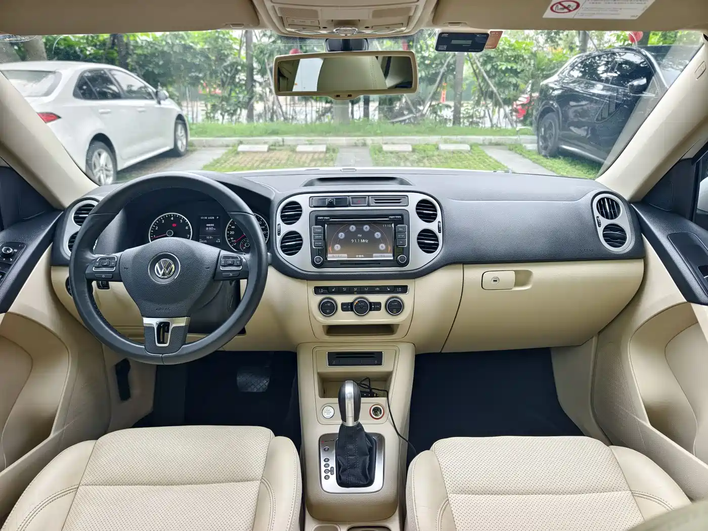 Volkswagen Tiguan 2015 1.8TSI Automatic 4WD Highline фото 9