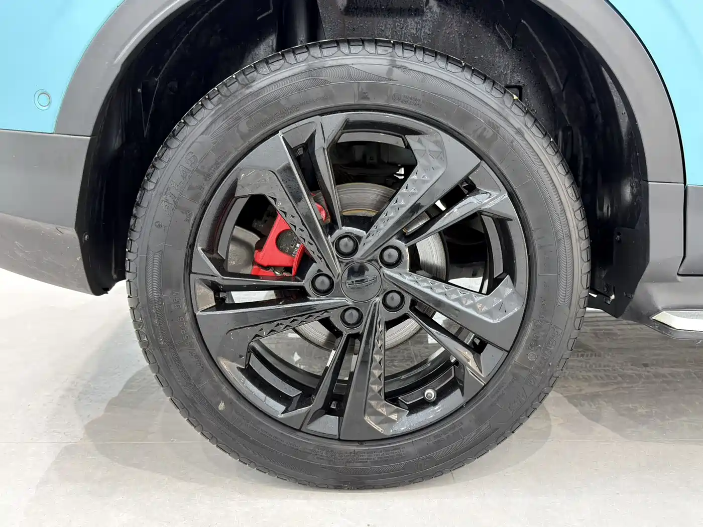 GEELY AUTOMOBILE BINYUE