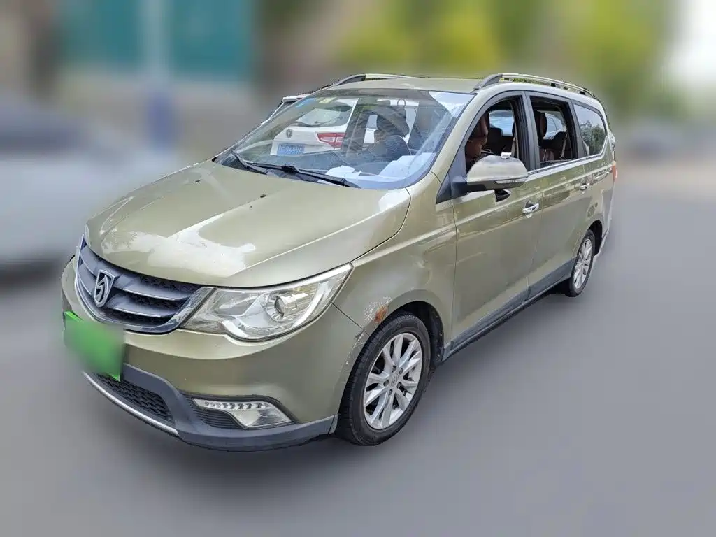 Baojun 730 2015 2014 1.5L Manual Comfort 7-seater