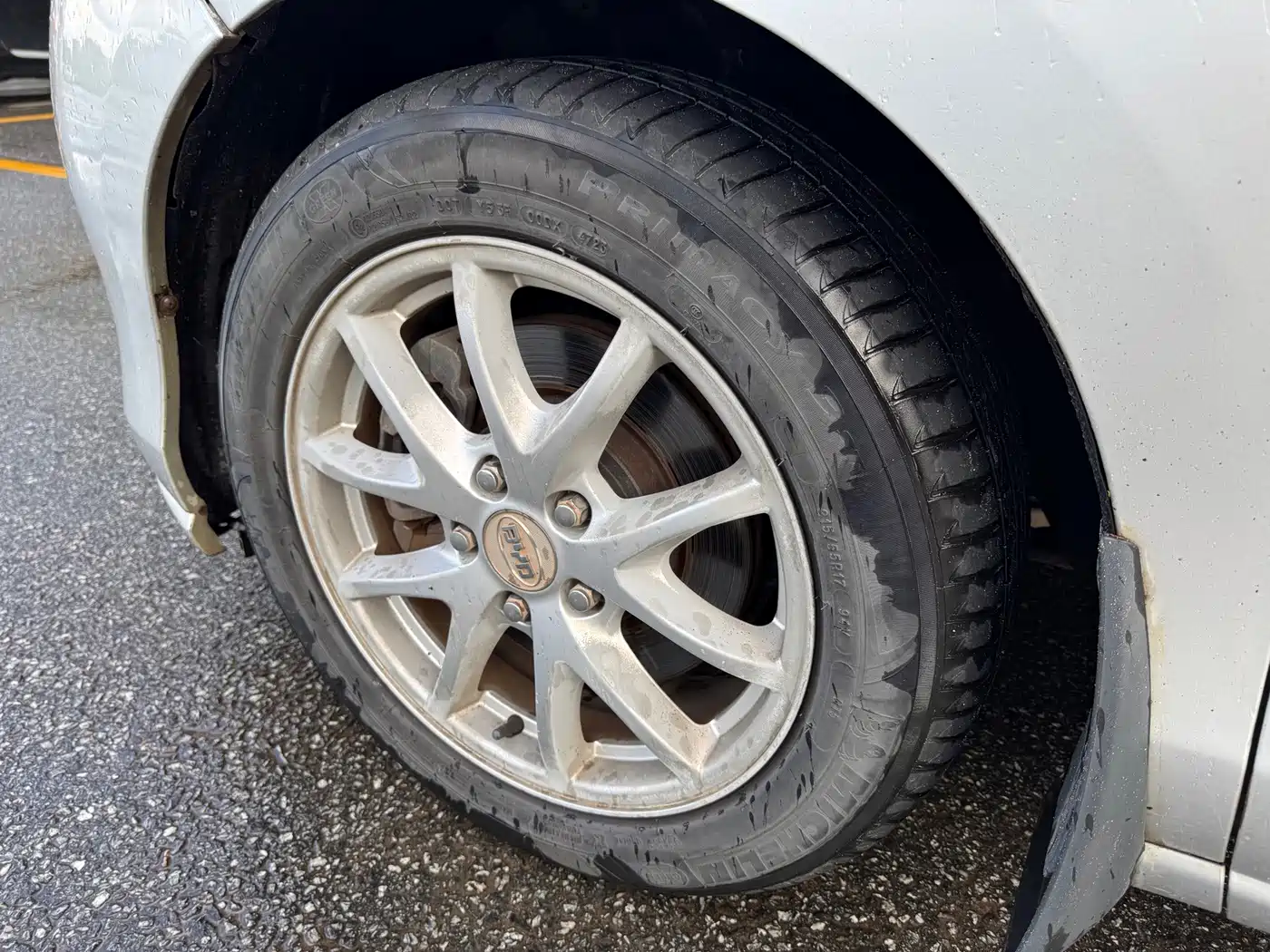 BYD M6 2013 2013 2.4L Automatic Premium