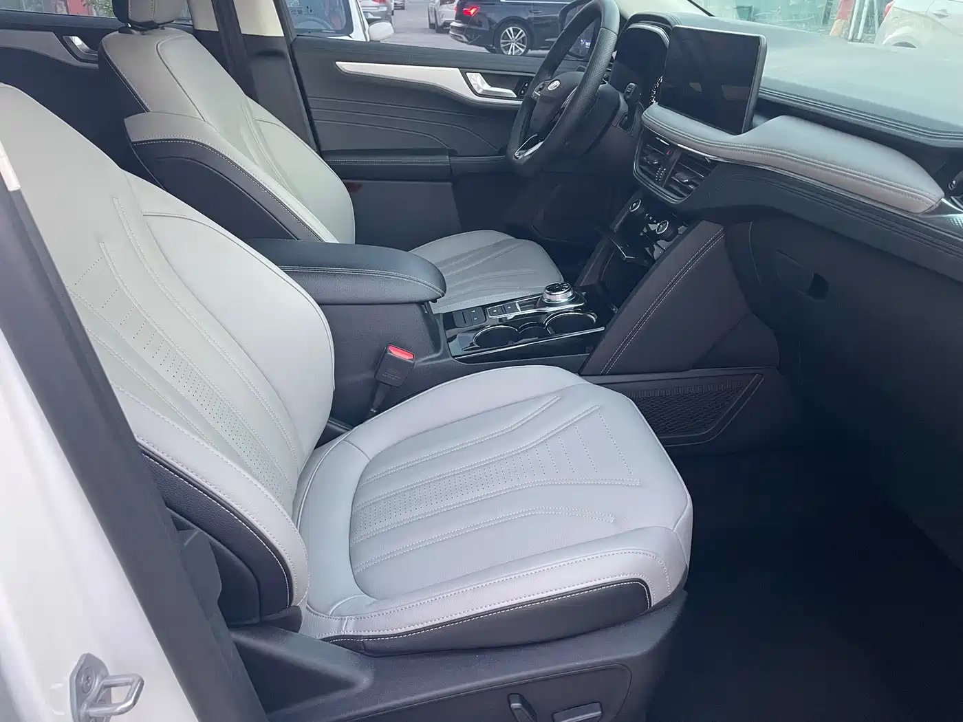 Ford Escape, миниатюра 9