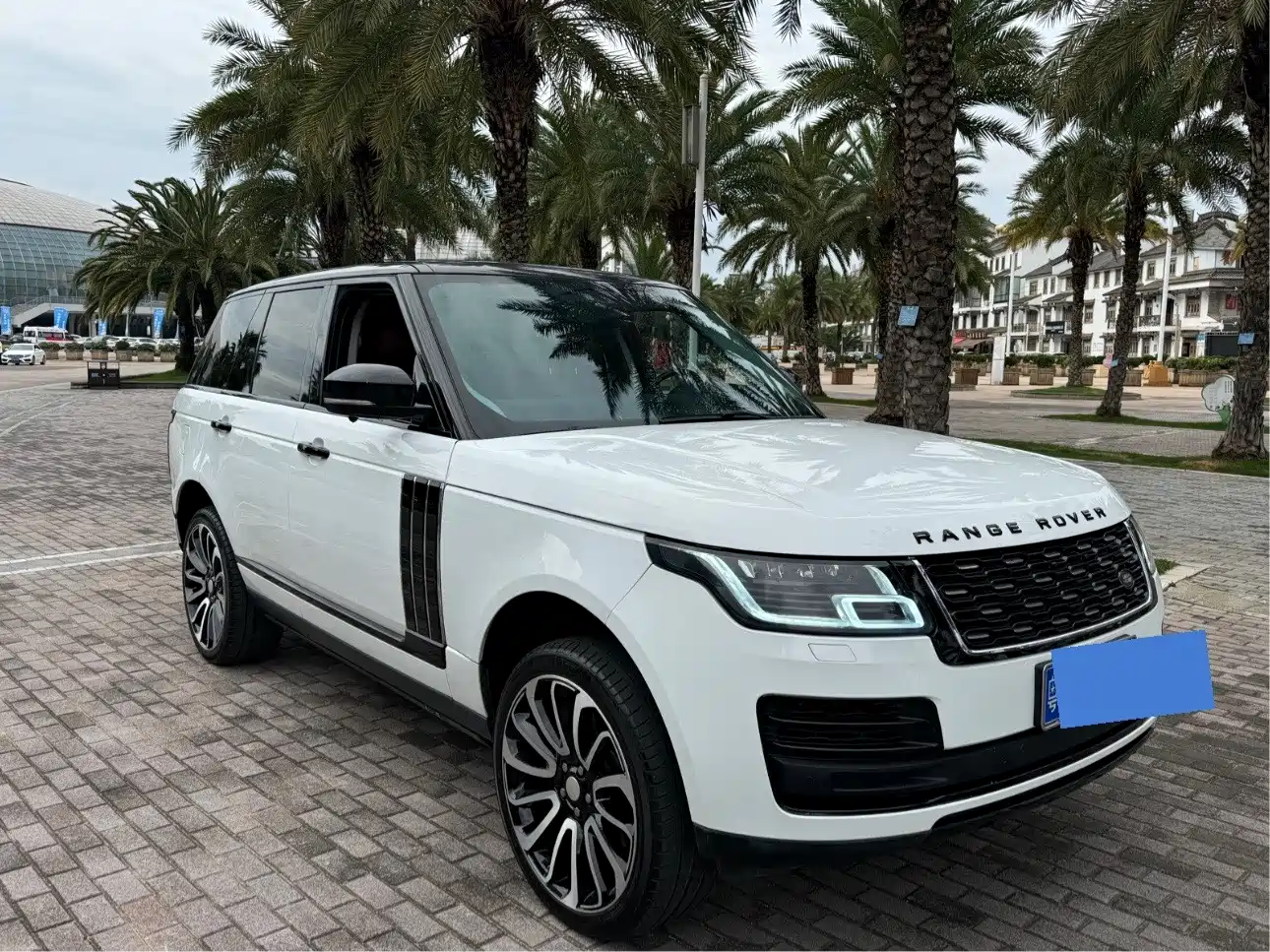 Land Rover Range Rover 2015 3.0 TDV6 Vogue фото 3