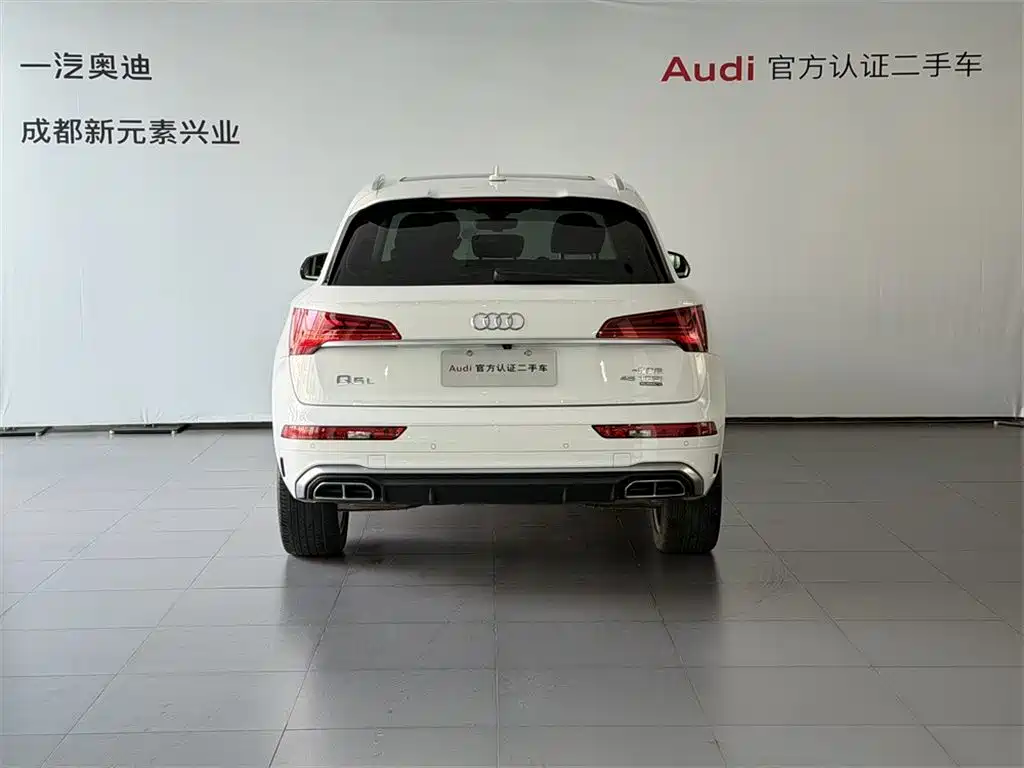 Audi Q5L 2022 45T Luxury Dynamic фото 5