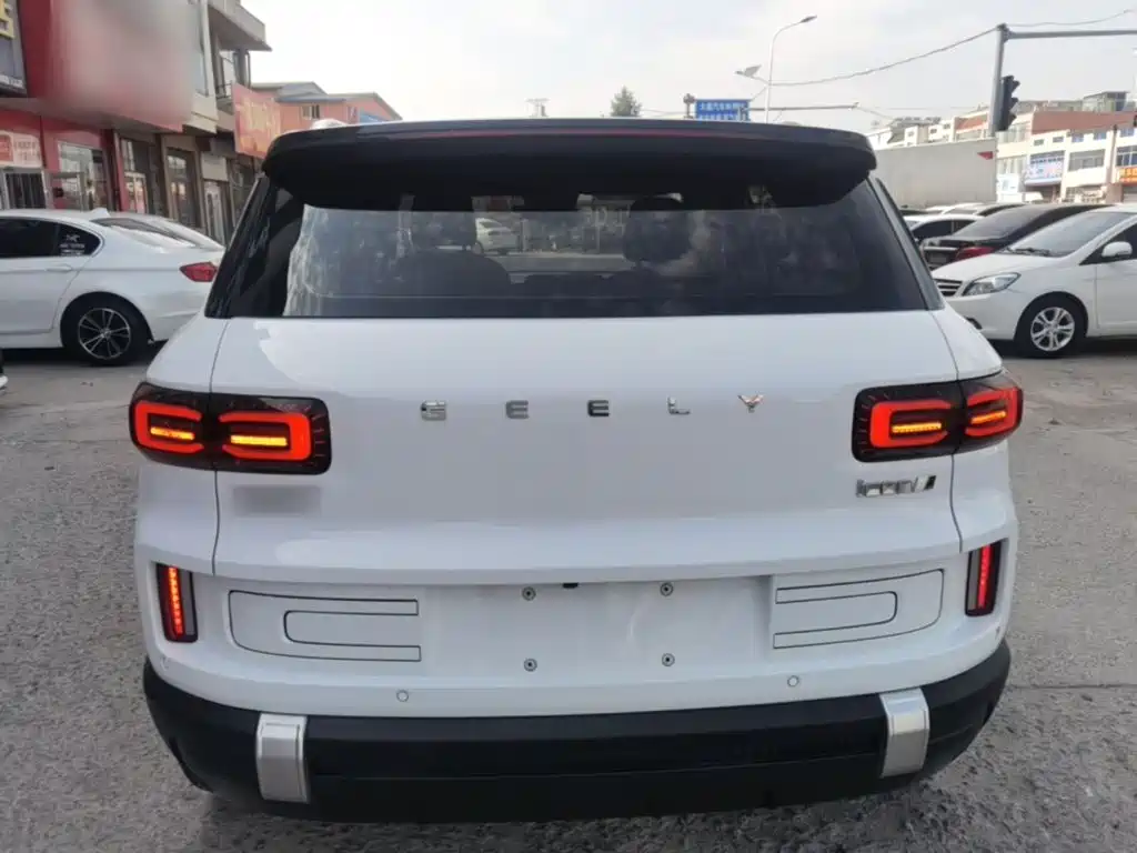 Фото 6 - Geely ICON