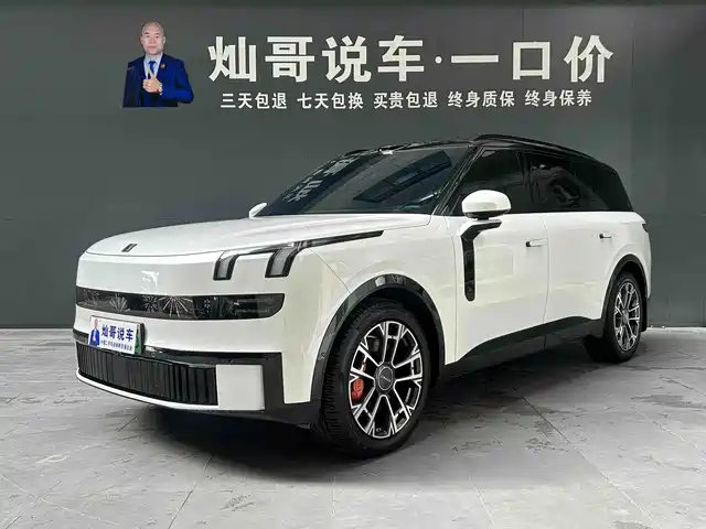 Lynk & Co 900 1.5T Ultra, 6 мест