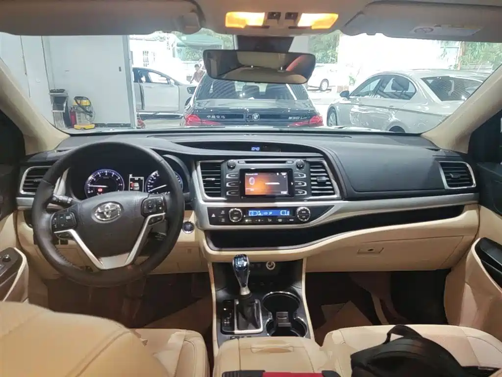 Toyota Highlander 2018 2.0T 4WD Luxury 7-seater (China V) фото 10