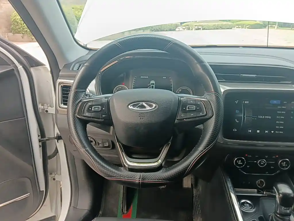 Фото 11 - Chery Tiggo 8