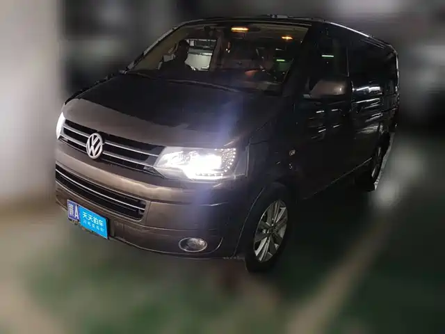 Volkswagen Multivan 2012 2.0TSI 4WD Premium — фото 1