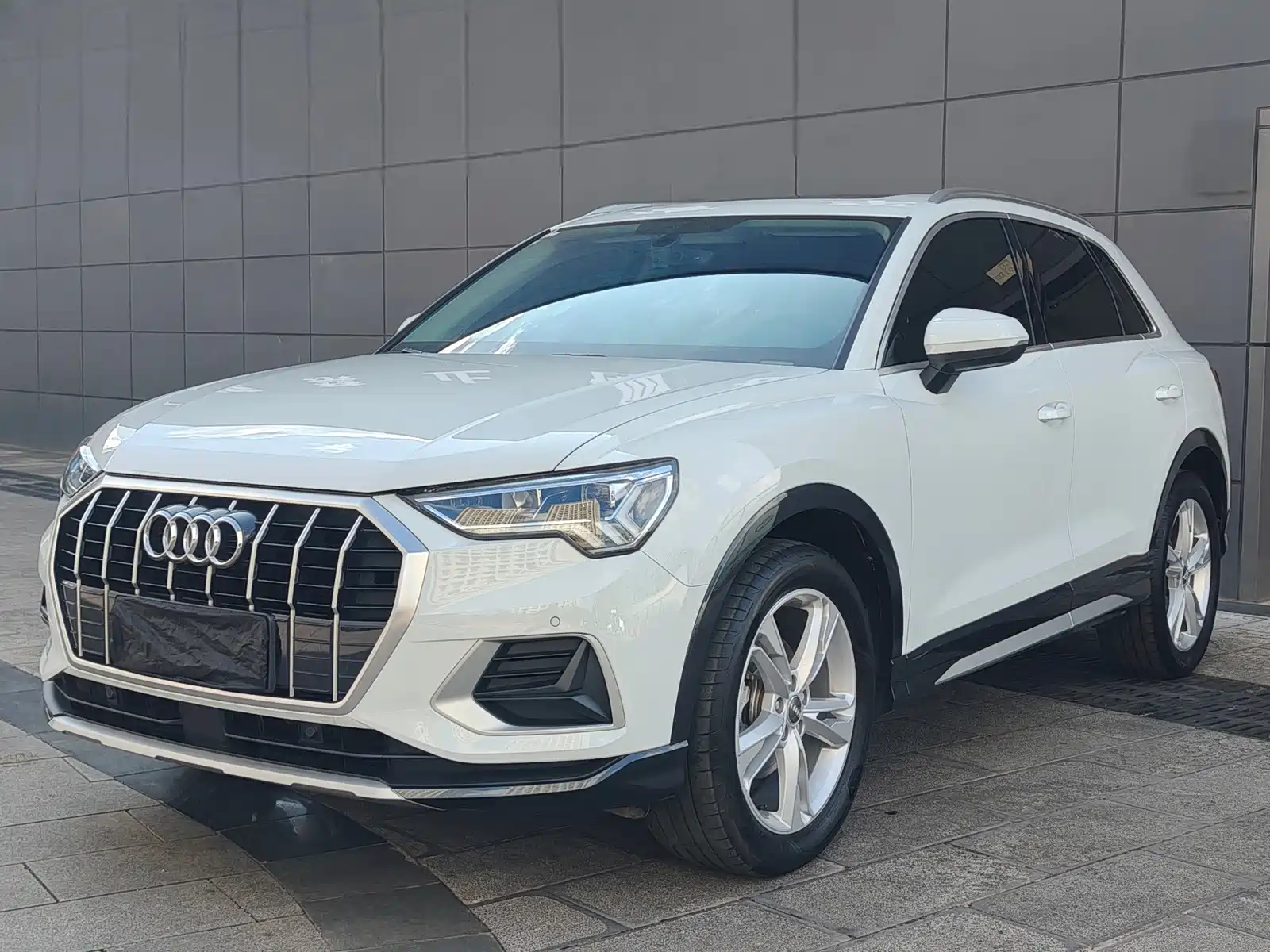 Фото 1 - Audi Q3