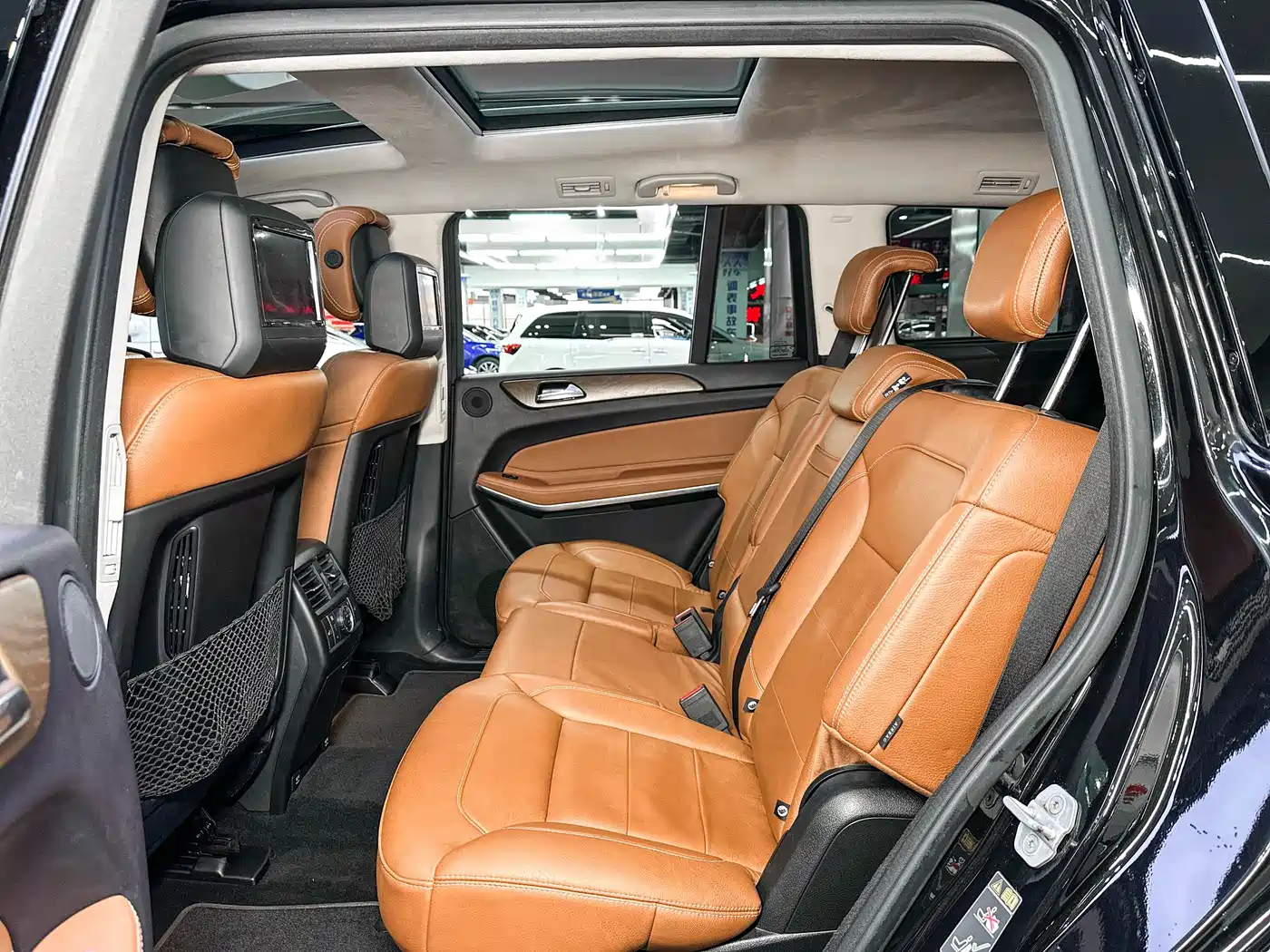 Mercedes-Benz GLS 2016 GLS 500 4MATIC фото 15