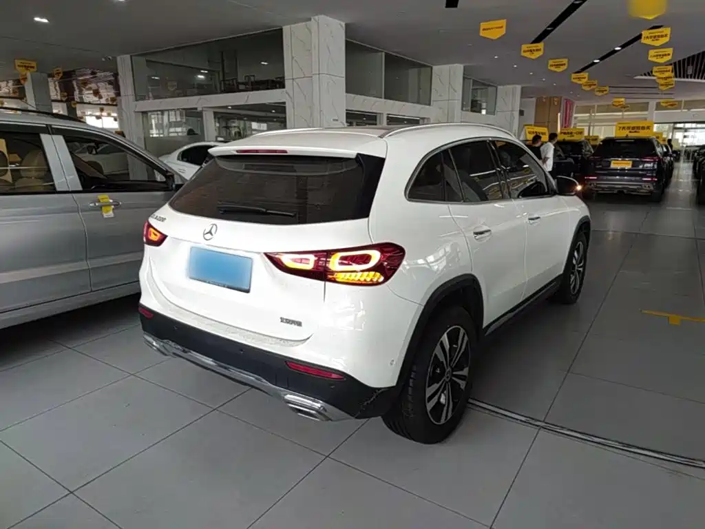 Mercedes-Benz GLA 2024 2023 GLA 220